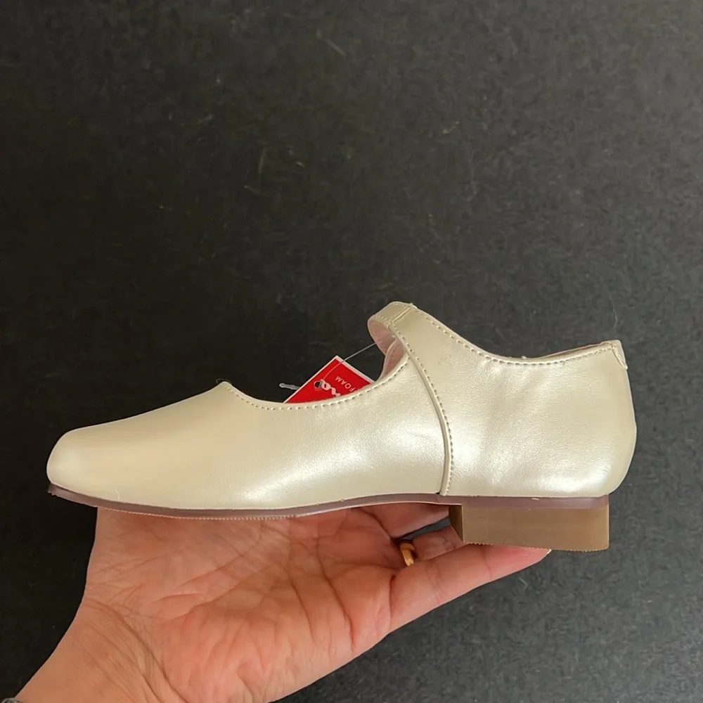 Nina Bonnett Girls beige Leather Shoes size 10.5